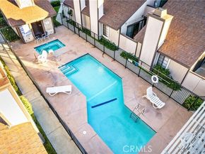 22421 Sherman Way 10, West Hills (los Angeles) CA 91307