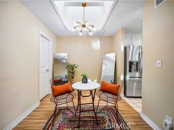 22421 Sherman Way 10, West Hills (los Angeles) CA 91307