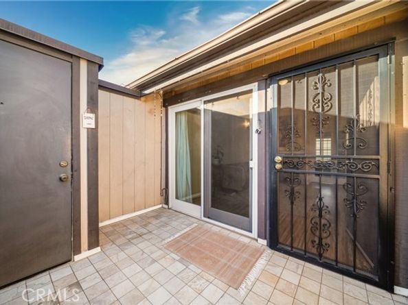 22421 Sherman Way 10, West Hills (los Angeles) CA 91307