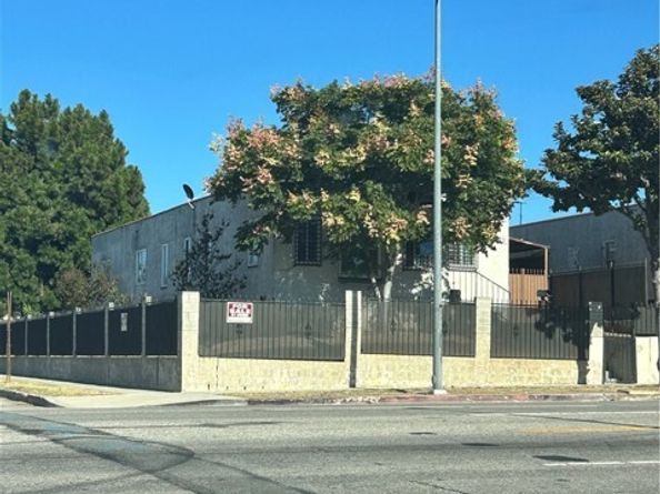 7502 Crenshaw Blvd, Los Angeles CA 90043
