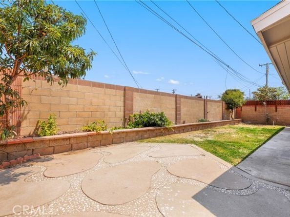 930 S Emerald Street, Anaheim CA 92804
