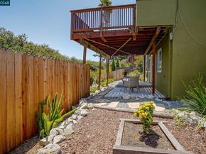 2835 Stephen Dr, Richmond CA 94803