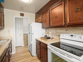 2835 Stephen Dr, Richmond CA 94803
