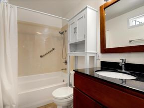21585 Montgomery St, Hayward CA 94541