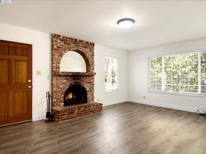 21585 Montgomery St, Hayward CA 94541