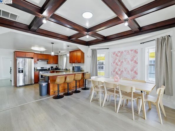 2506 Highland Ave, Oakland CA 94606