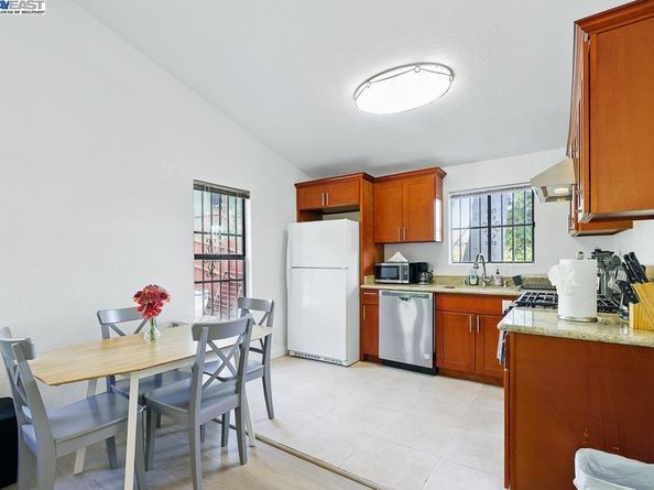 2506 Highland Ave, Oakland CA 94606