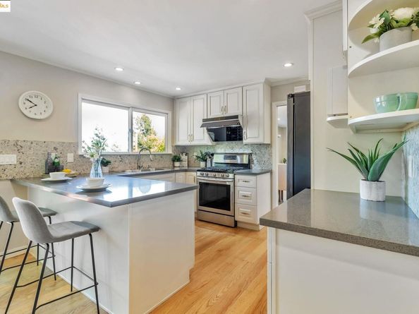 62 Warfield Dr, Moraga CA 94556