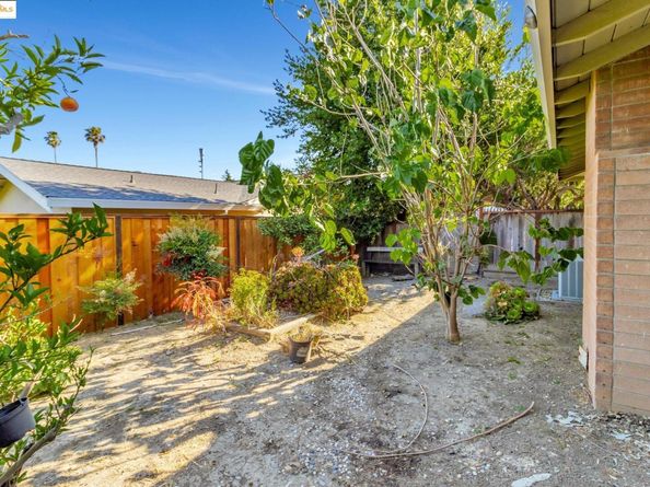 62 Warfield Dr, Moraga CA 94556