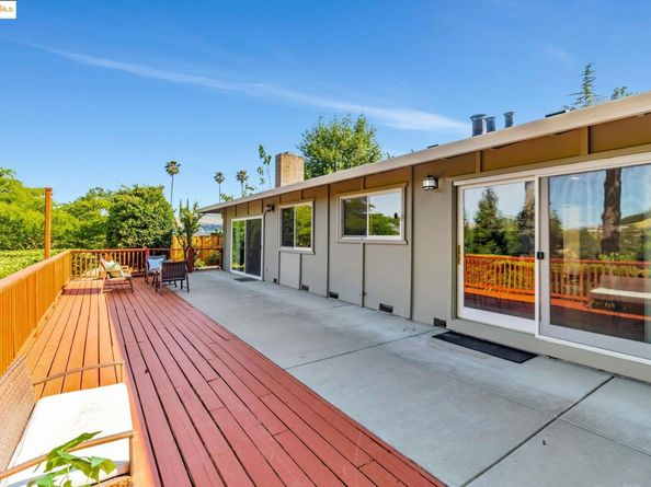62 Warfield Dr, Moraga CA 94556