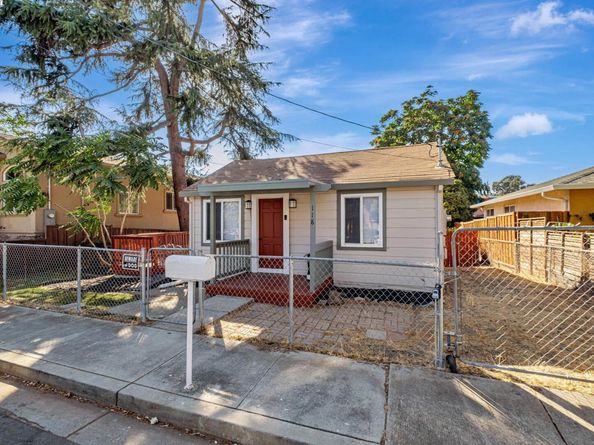 118 Sycamore St, Fremont CA 94536