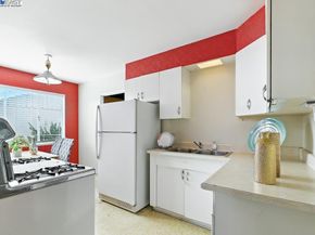1677 Johnson St, San Leandro CA 94577