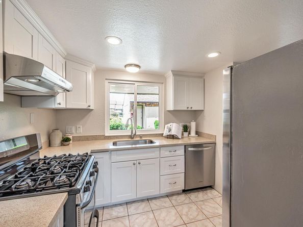 2751 Duhallow Way, South San Francisco CA 94080