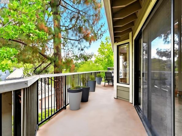 2437 Sebastopol Ln 4, Hayward CA 94542