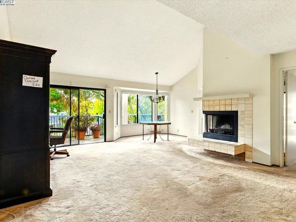 2437 Sebastopol Ln 4, Hayward CA 94542