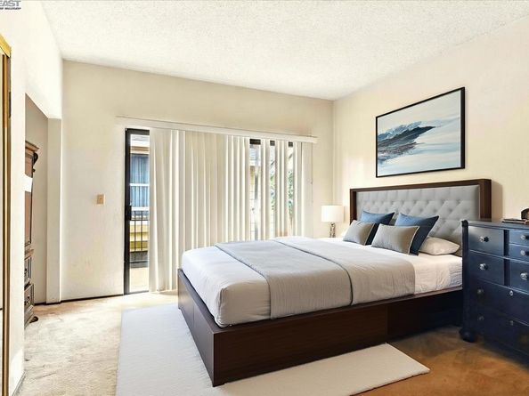 2437 Sebastopol Ln 4, Hayward CA 94542