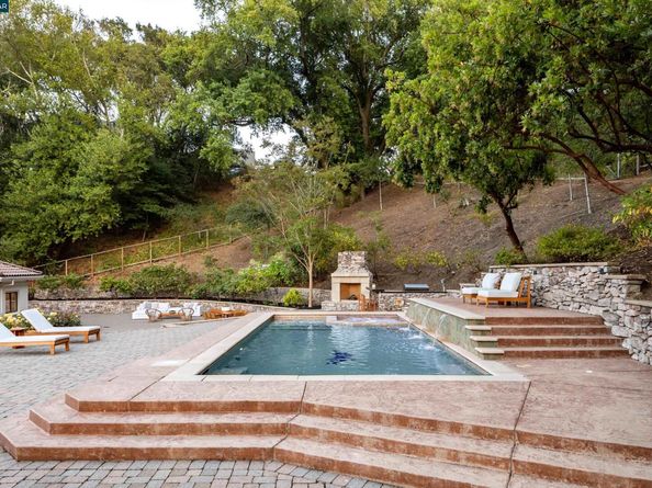147 Camellia Ln, Lafayette CA 94549