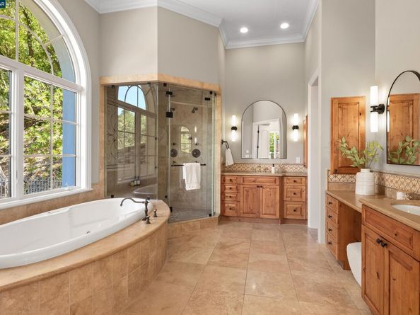 147 Camellia Ln, Lafayette CA 94549