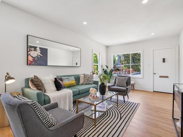 4712 Tompkins Avenue, Oakland CA 94619