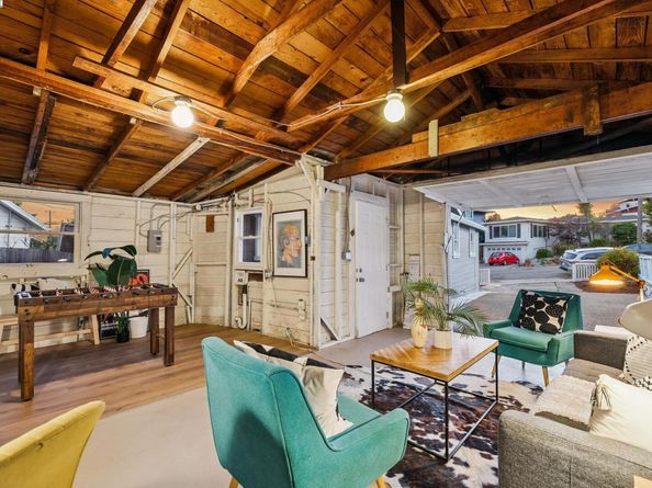 4712 Tompkins Avenue, Oakland CA 94619