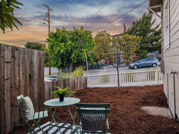 4712 Tompkins Avenue, Oakland CA 94619