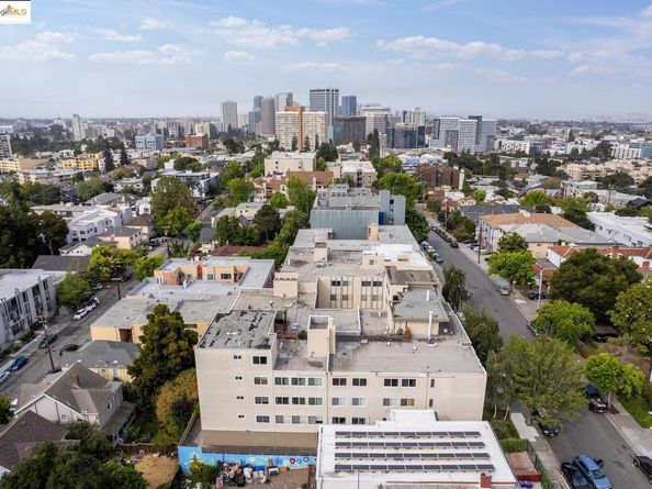 360 Vernon ST APT 205, Oakland CA 94610