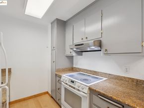 360 Vernon ST APT 205, Oakland CA 94610