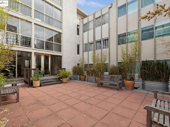 360 Vernon ST APT 205, Oakland CA 94610