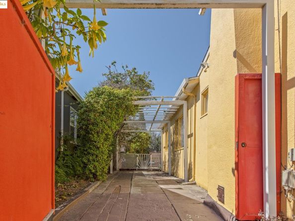 2721 Best Ave., Oakland CA 94619