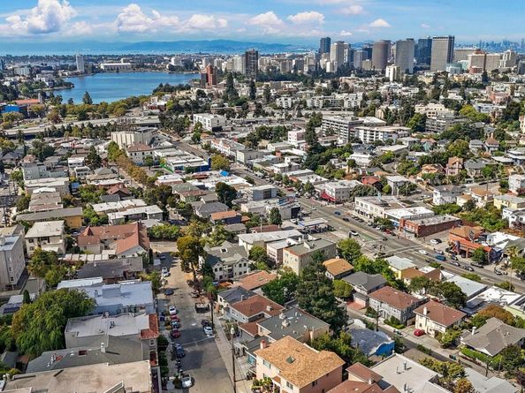 829 Vermont St, Oakland CA 94610