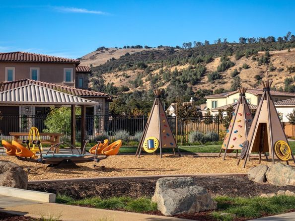 2205 Via Santa Elena, Morgan Hill CA 95037