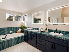 2708 Carmen Ct, Pinole CA 94564