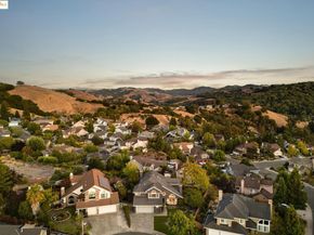 2708 Carmen Ct, Pinole CA 94564