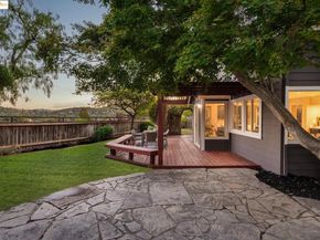 2708 Carmen Ct, Pinole CA 94564