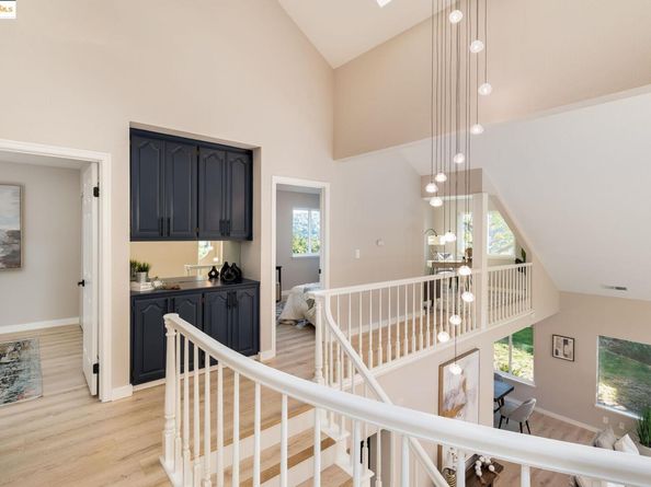 2708 Carmen Ct, Pinole CA 94564