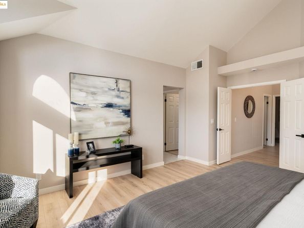2708 Carmen Ct, Pinole CA 94564