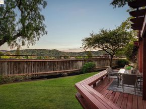 2708 Carmen Ct, Pinole CA 94564