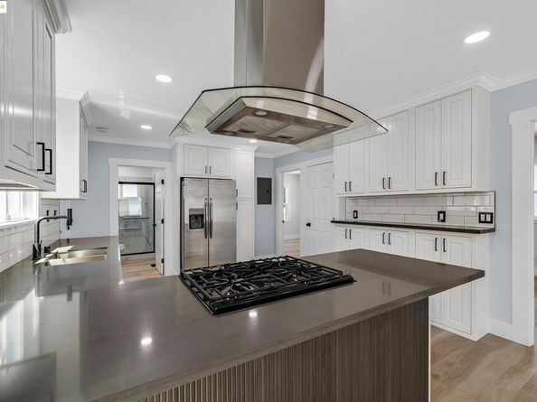 2427 67th Ave, Oakland CA 94605