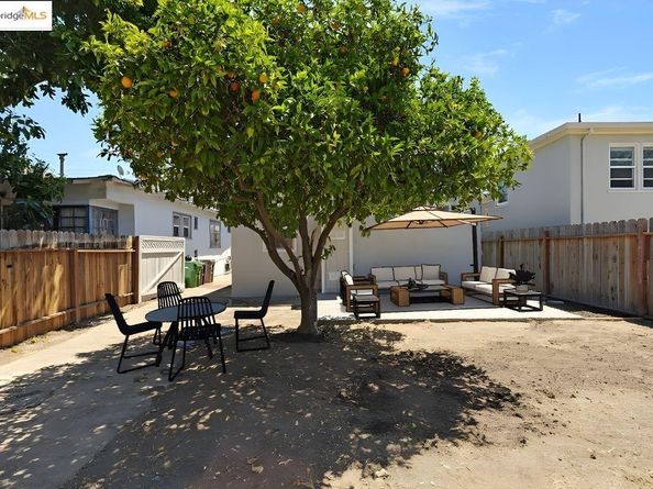 2427 67th Ave, Oakland CA 94605
