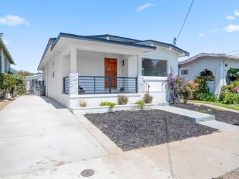 5542 Harvey Ave