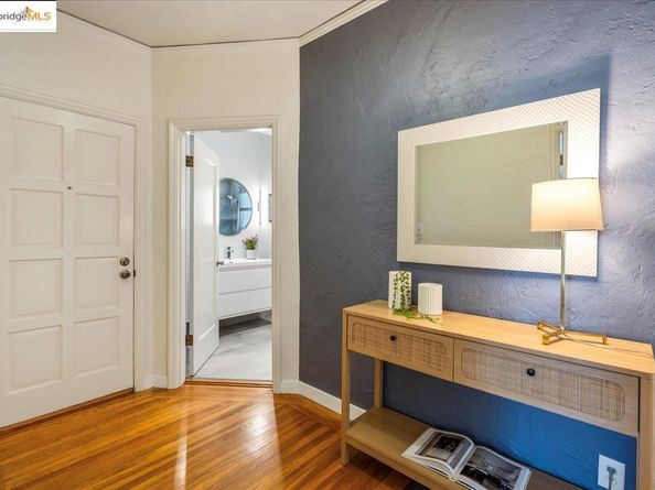 5271 Broadway Ter 1, Oakland CA 94618