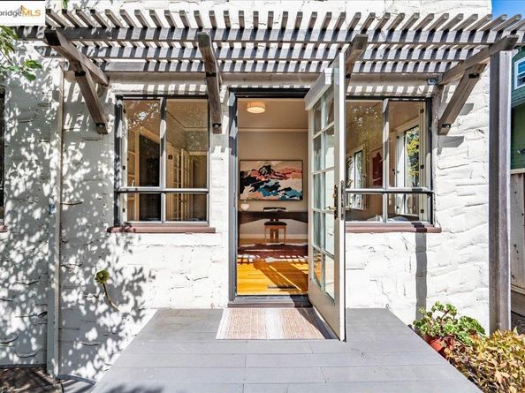 5271 Broadway Ter 1, Oakland CA 94618