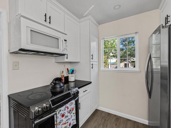3414 Pine St, Castro Valley CA 94546