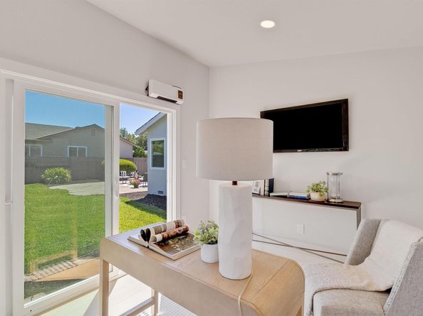 736 Adams Ave, Livermore CA 94550