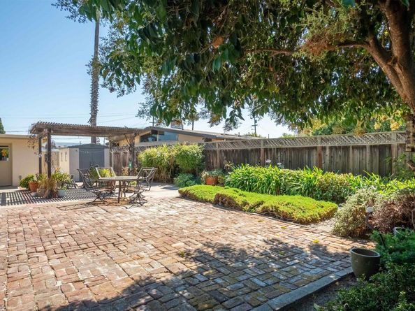 24757 Pear St, Hayward CA 94545
