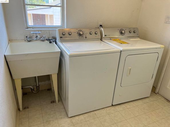 2326 Maywood Ave, Oakland CA 94605