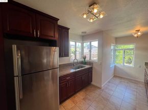 2326 Maywood Ave, Oakland CA 94605