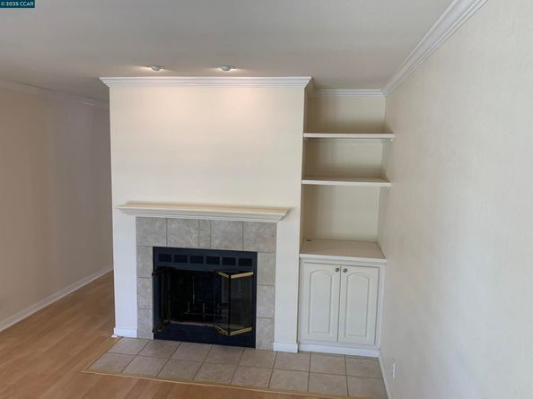 96 Lakeshore Ct, Richmond CA 94804