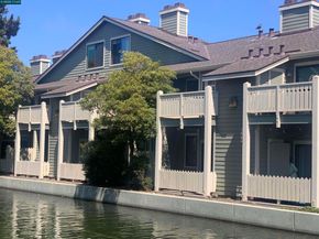 96 Lakeshore Ct, Richmond CA 94804