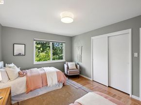 1989 Oakview Dr, Oakland CA 94602